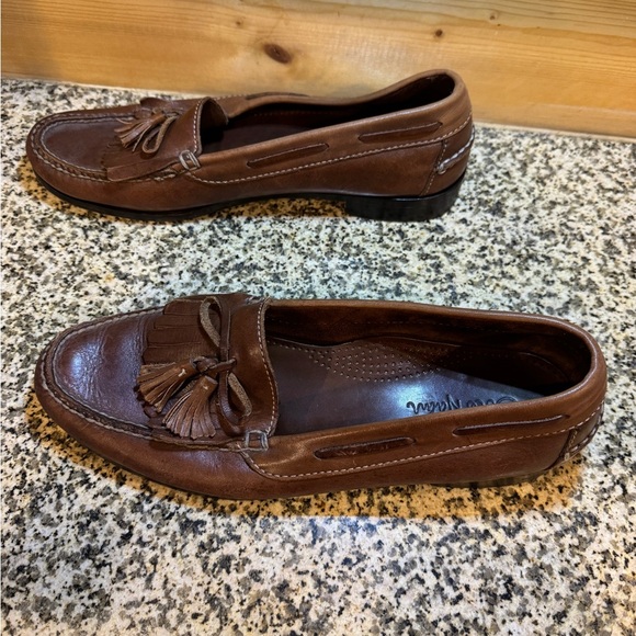 Cole Haan Men’s 10.5 Saddle Brown Kilt Leather Tassel Loafers - Picture 8 of 13